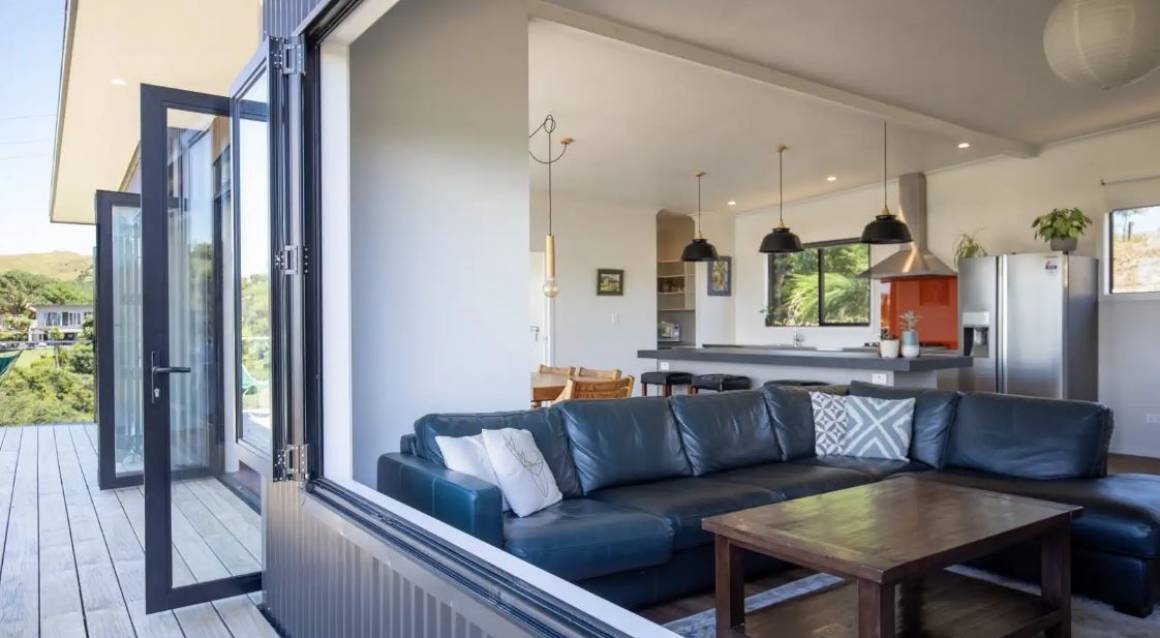 A KDH FEATURE HOME ON THE MARKET!