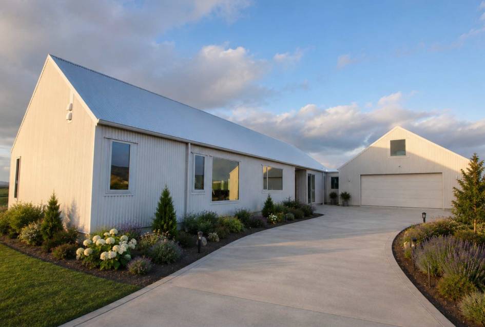 Your stunning rural lifestyle awaits!