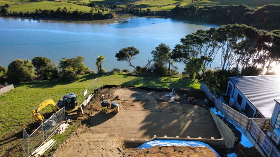 THESE RAGLAN VIEWS ARE HARD TO BEAT!