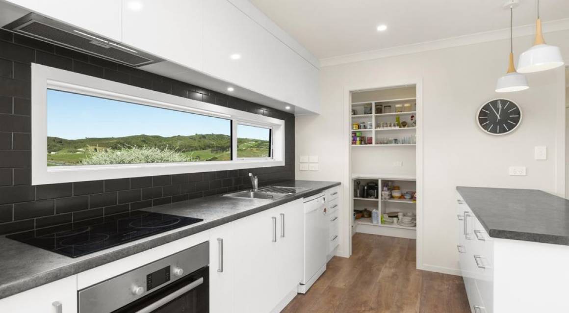 Modified Kiwi 3 Kitchen